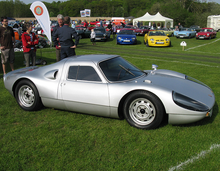 PORSCHE 904 GTS